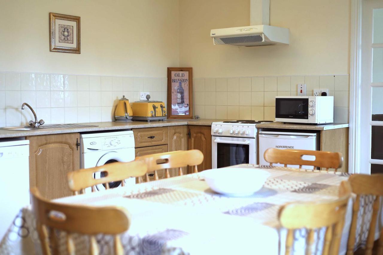 Long Quay Apartments, Clonakilty Bagian luar foto
