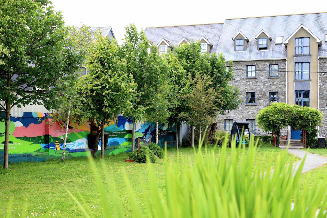 Long Quay Apartments, Clonakilty Bagian luar foto
