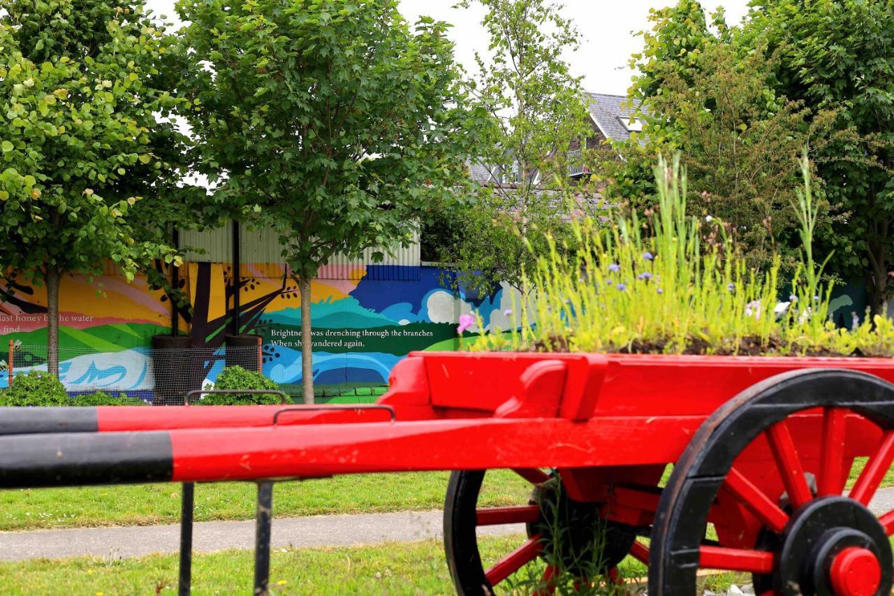 Long Quay Apartments, Clonakilty Bagian luar foto