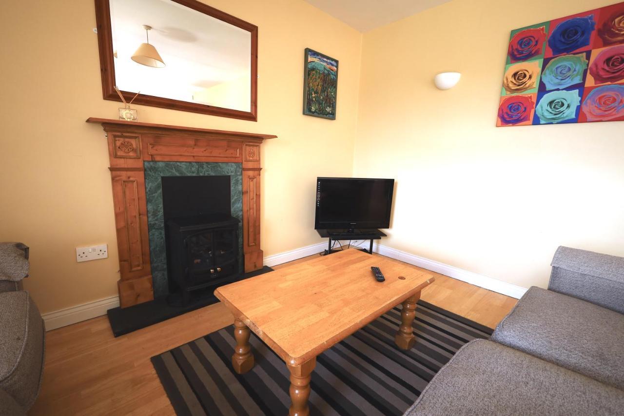 Long Quay Apartments, Clonakilty Bagian luar foto